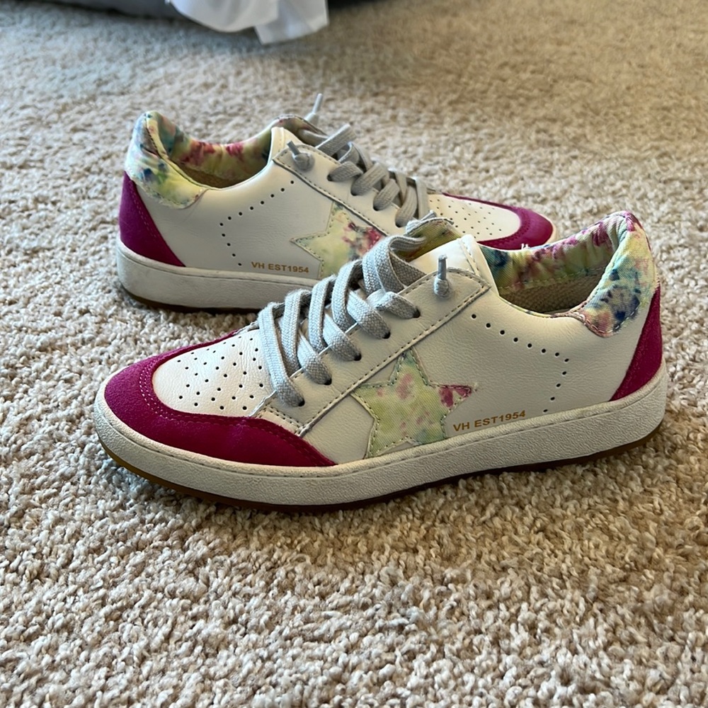 Vintage Havana Sneakers